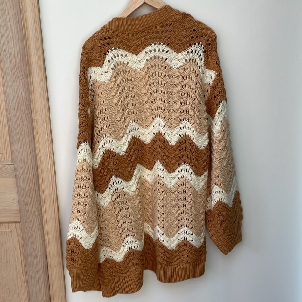 New Altar'd State cardigan large Tan and Cream Cable Knit - Picture 8 of 8